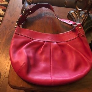 COACH Fuchsia LEATHER Shoulder Bag with Silver Hardware Excellent Condition